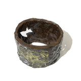 なでる子・座るおじいちゃん