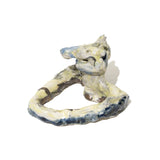 2匹の犬は噛み合う